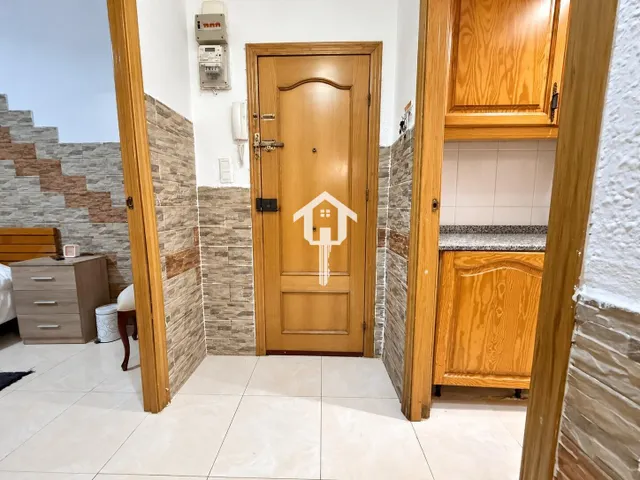 PISO EN VENTA EN ALICANTE, ZONA DE PRINCESA MERCEDES. 67m2 , - foto 2