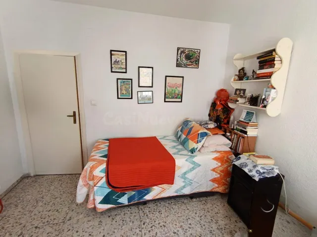 D. piso exterior, primera planta, junto a la ribera de Córdoba — 14