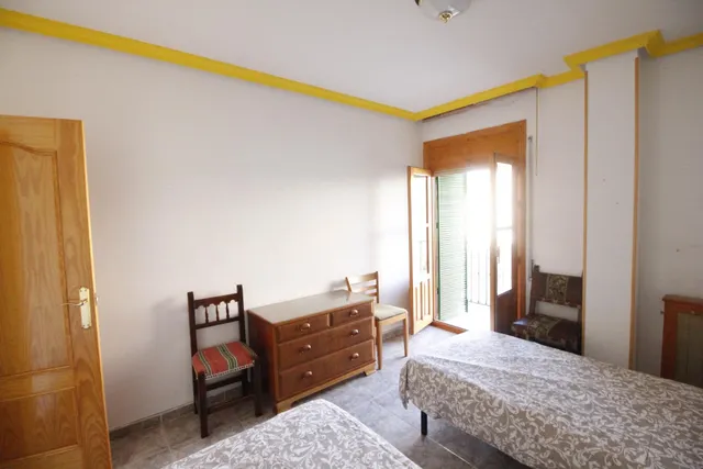 EXCELENTE CASA EN EL CENTRO DE BAZA!!!! — 10