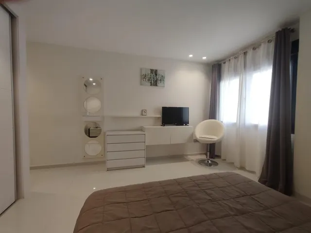Apartamento 2 habitaciones 103m² en venta - Estacion de autobuses — 14