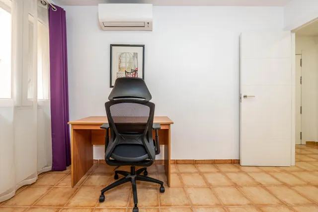Se vende piso en el realejo (tres dormitorios) — 23