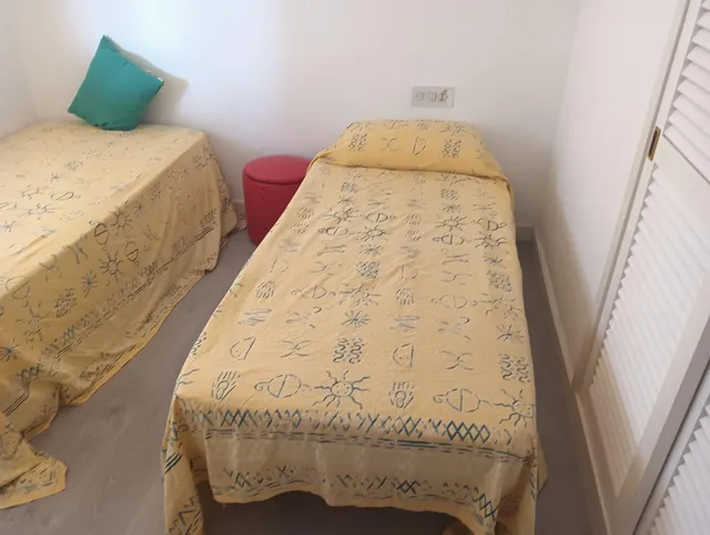 Apartamento vacacional en primera línea de Playa de Gandía con  vistas al mar — 15