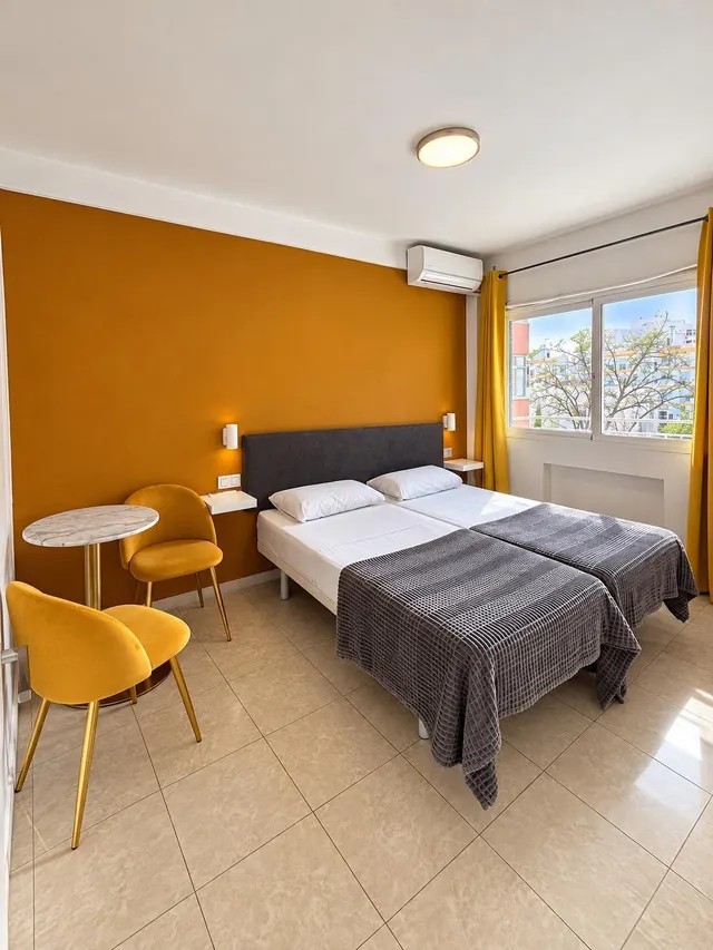 TORREMOLINOS 1 DORMITORIO — 7