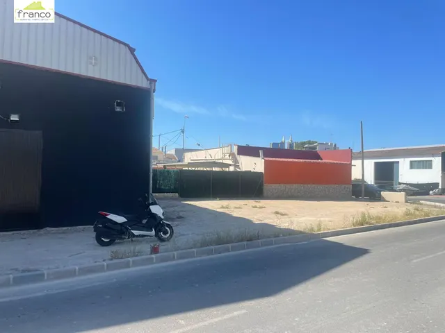 Solar industrial compacto primera línea Marina Española — 3