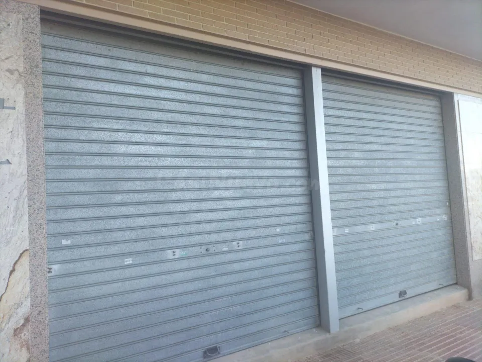 LOCALES COMERCIALES EN VENTA O ALQUILER