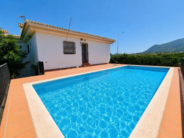 Chalet en venta en la zona del Pla de Corbera (Alzira), con  - foto 2