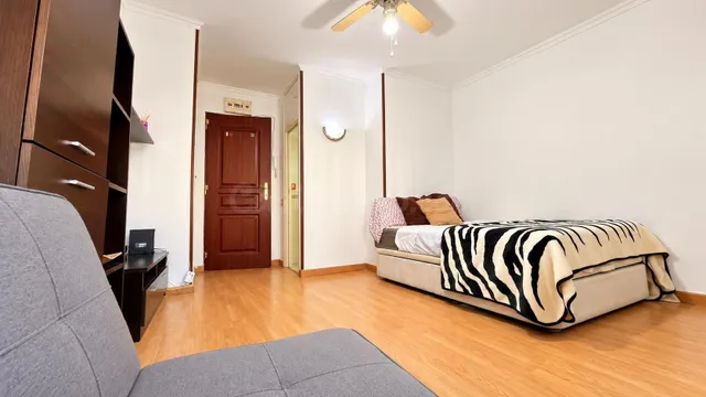 Estudio con Licencia Turística en Benalmádena Costa - foto 4
