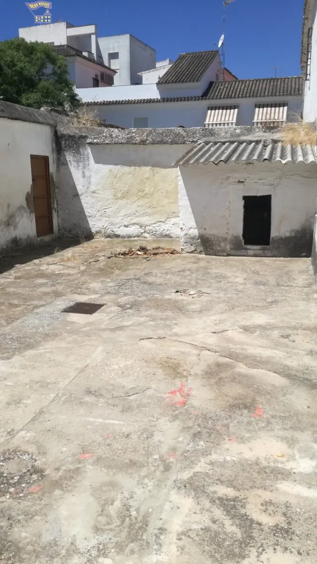 VENTA DE CASA EN PLENO CENTRO DEL BARRIO BAJO — 5
