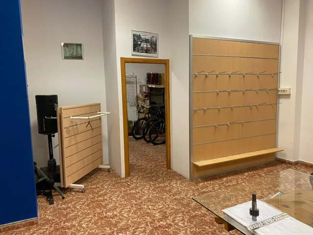 EN VENTA LOCAL COMERCIAL EN MONREAL DEL CAMPO — 12