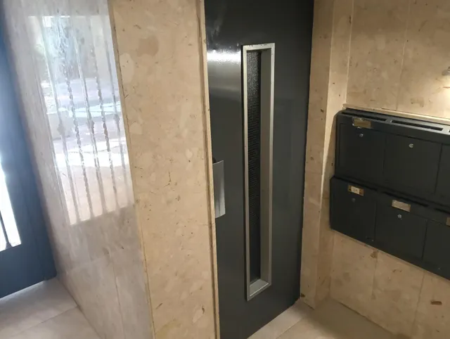 Piso céntrico en Castellón con gran potencial de reforma — 17