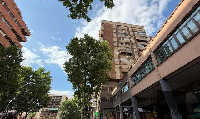 ESTUDIO HOME MADRID OFRECE despacho profesional de 80 metros