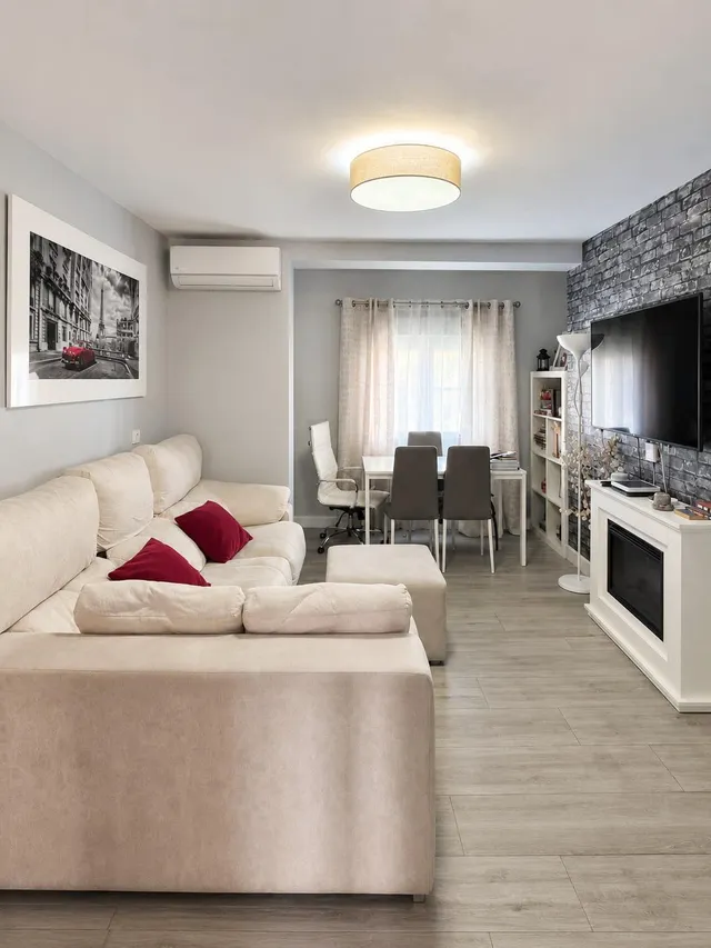 PISO SEMI REFORMADO EN ISLA CHICA HUELVA — 2