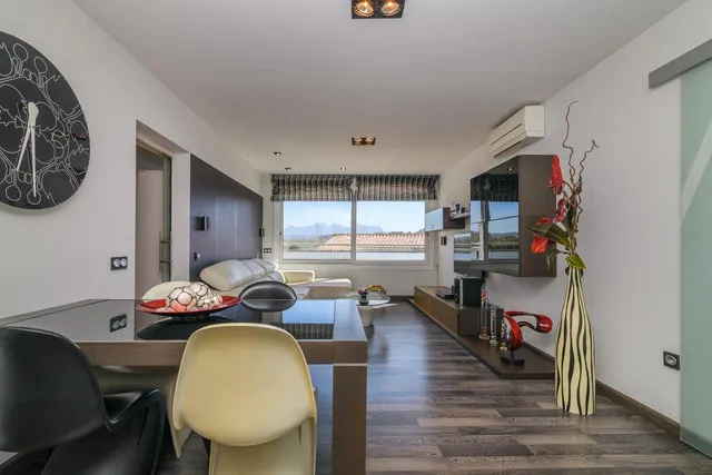 Exclusividad y diseño: 2º piso con ascensor, parking y suite de lujo — 13