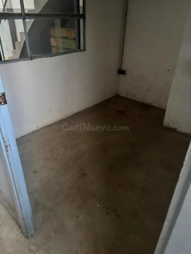 Amplio local comercial de 204 m2 con acceso para vehículos e - foto 4