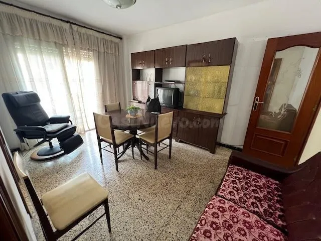 PISO  CON PARKING EN VENTA EN ESPLUGUES , C/ VIDAL I RIBAS — 3