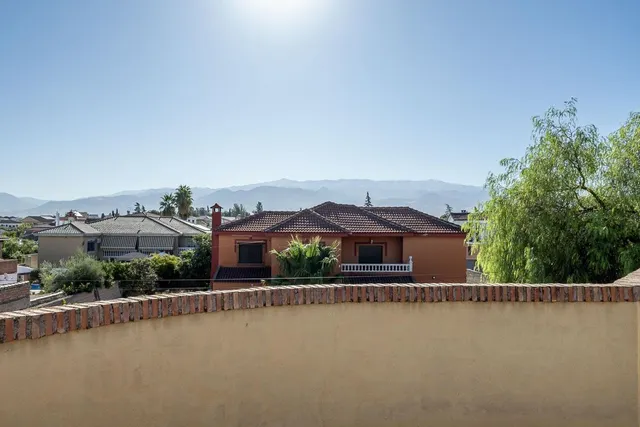 Chalet en los Chopos, Las Gabias — 42