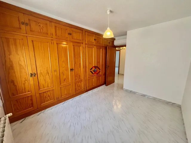 Chalet esquinero con gran sótano y jardín en San Javier — 9