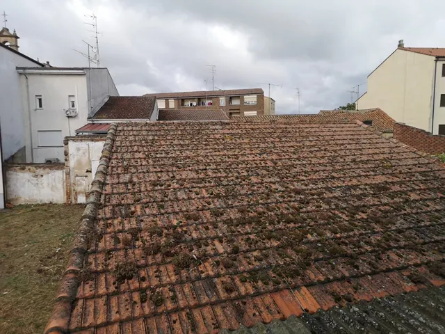 Urbis te ofrece una estupenda casa y local en venta en Vitigudino, Salamanca. — 18