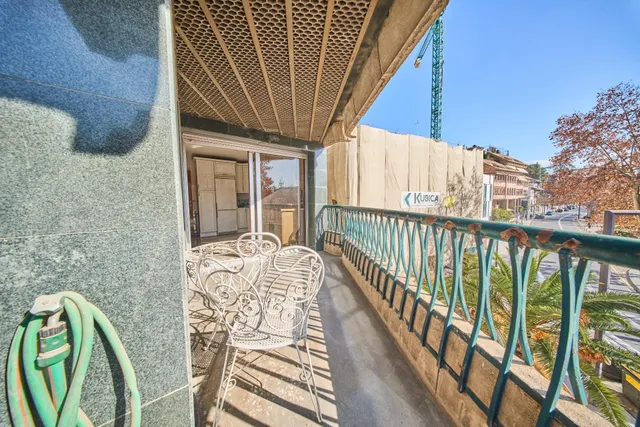 Residencia exclusiva en Paseo del Salón con vistas despejadas — 26