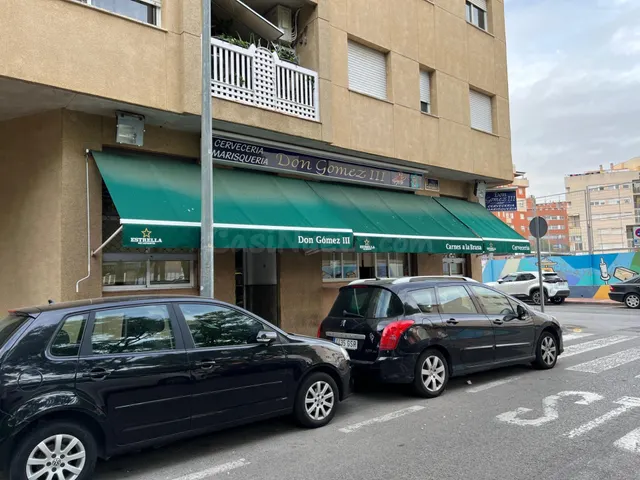ESPECTACULAR LOCAL COMERCIAL EN LA FLOTA - foto 3