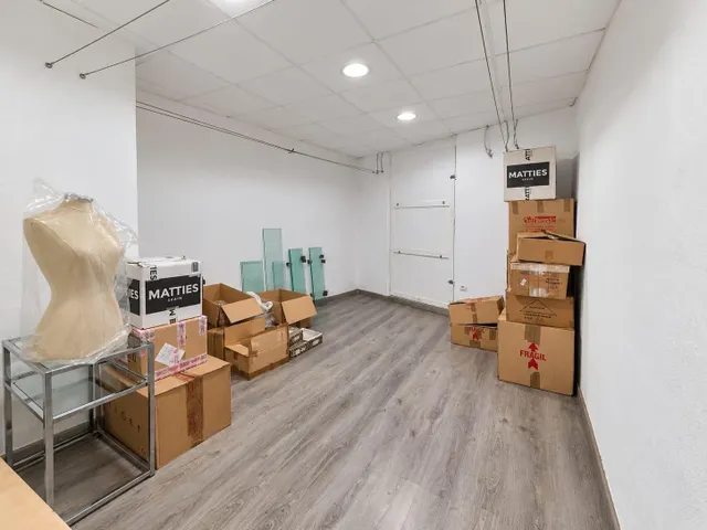 Edificio en venta en pleno centro de Tortosa: local acondicionado, división horizontal y terrado con vistas — 10
