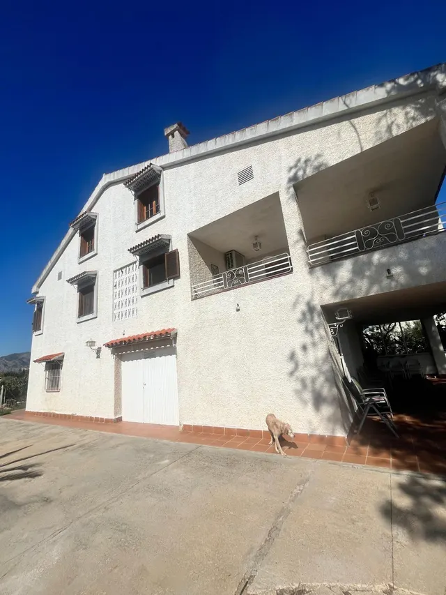 Chalet junto playa del Gurugú, primera planta — 7