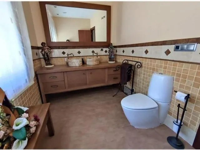Casa 5 habitaciones 669m² en venta - Pedanías Oeste — 28