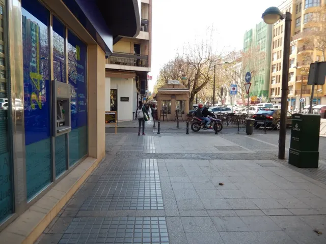 MAGNIFICO Y GRAN LOCAL EN PLENO CENTRO DE CÓRDOBA CAPITAL — 22