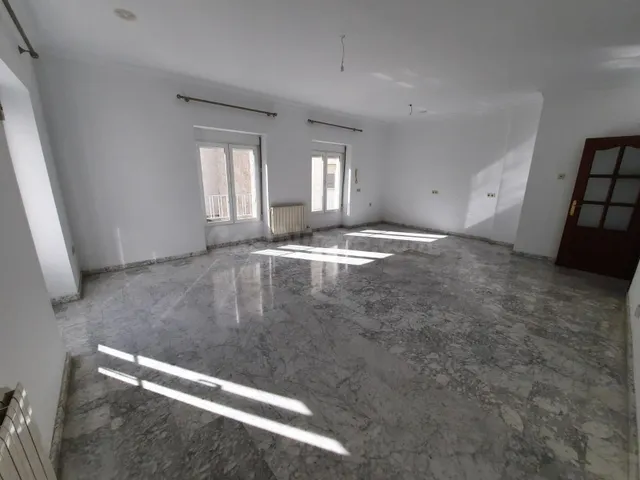 Piso 3 habitaciones 139m² en alquiler - Recogidas