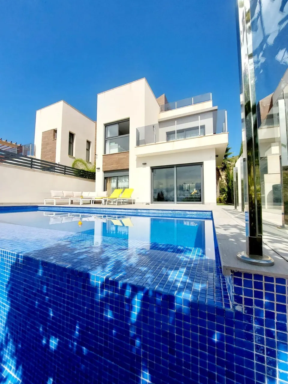 Villa totalmente equipada para vivir