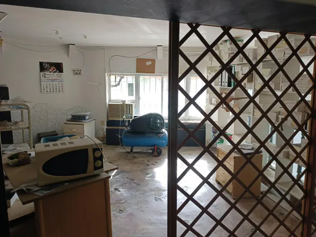 Amplio Local Comercial en Elda. — 4