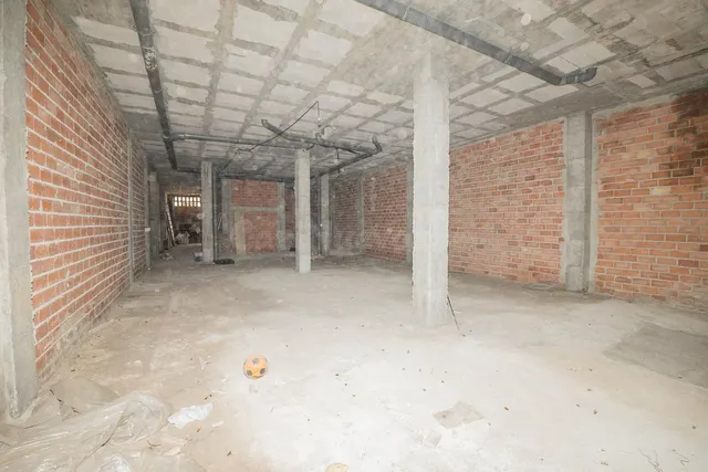 Local comercial 187m² en venta - Centro — 4