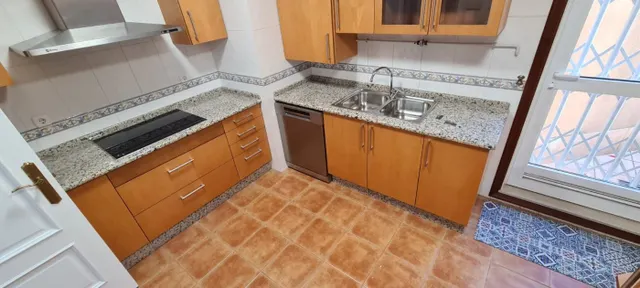 PISO EN VENTA EN LA ZONA DE PONTEPEDRIÑA — 5