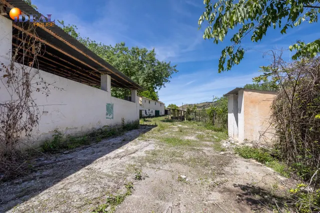 Gran terreno en la Carretera de la Sierra — 19