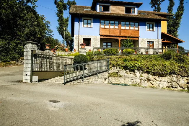 Casona rural con 12 habitaciones y 6.000 m2 de terreno — 10