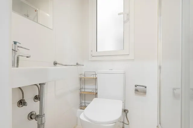 Acogedor piso en el corazón del Eixample con Balcón - foto 3