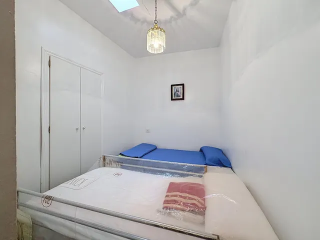 Amplia casa de pueblo de 276m2 en Abrucena lista para vivir — 20
