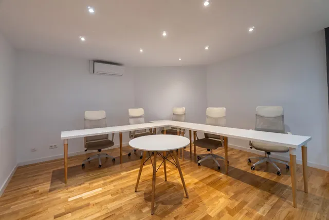 Despachos y puestos de trabajo para el sector inmobiliario — 6