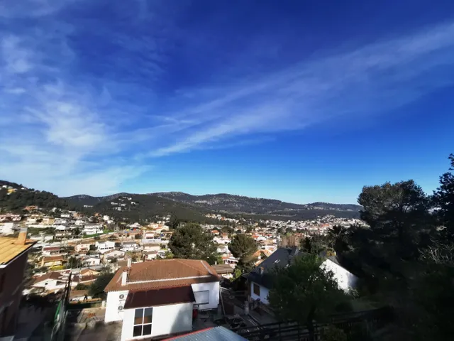 Soleado con magníficas vistas y zona de barbacoa con piscina — 8