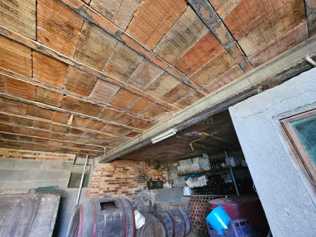 OPORTUNIDAD!! SE VENDE CASA CON 8000 M2 DE TERRENO EN CALVOS - foto 3