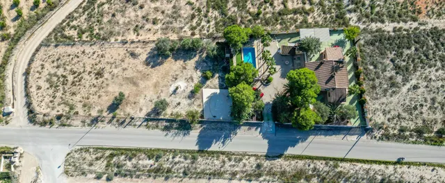 Chalet con parcela de 3.000m2, en paraje La Matanza — 31