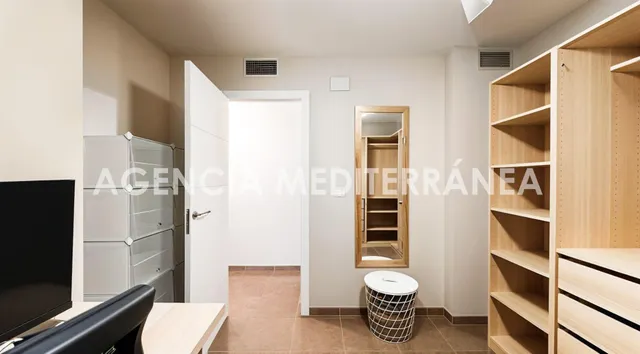 AMPLIA VIVIENDA DE 3 habitaciones JUNTO AL MERCADO MUNICIPAL DE PICASSENT — 38