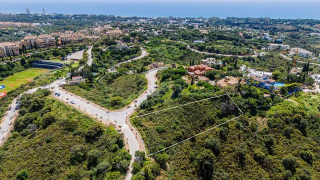 Terreno urbanizable en Marbella para construir villa exclusi - foto 2