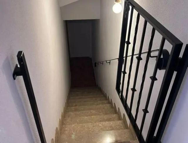 Chalet adosado con piscina privada, sótano y terraza en Valverde, Elche — 22