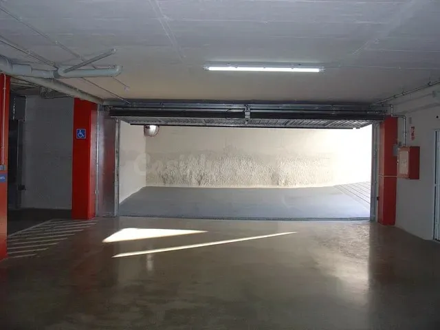 Alquiler de garaje en Calle Llinars 33 Cardedeu - foto 3