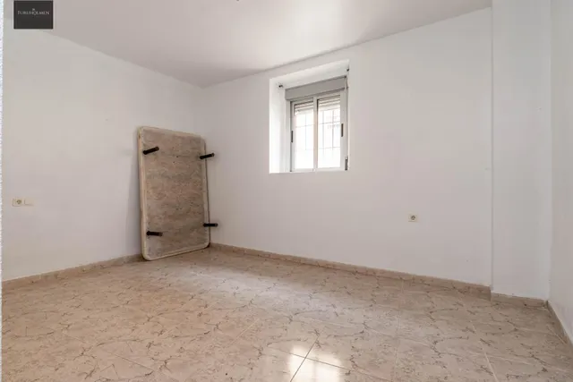 Amplia Casa en Venta en Guadix - Oportunidad de Inversión — 49