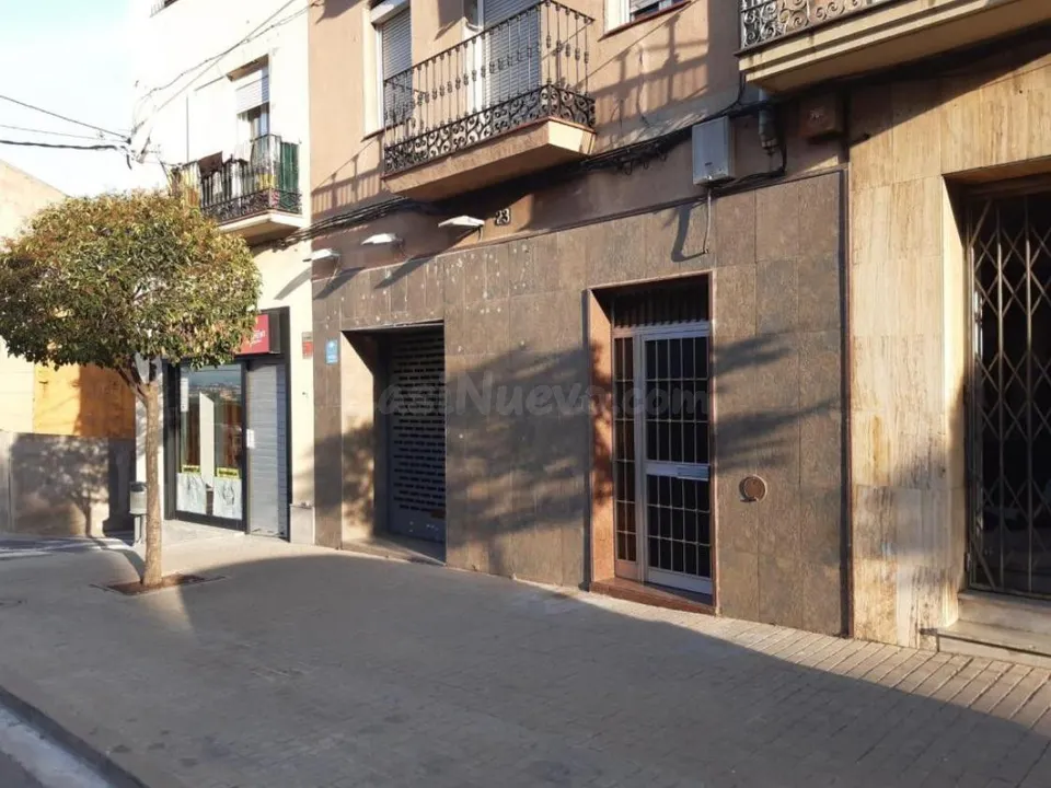 Local comercial 101m² en venta - Cataluña