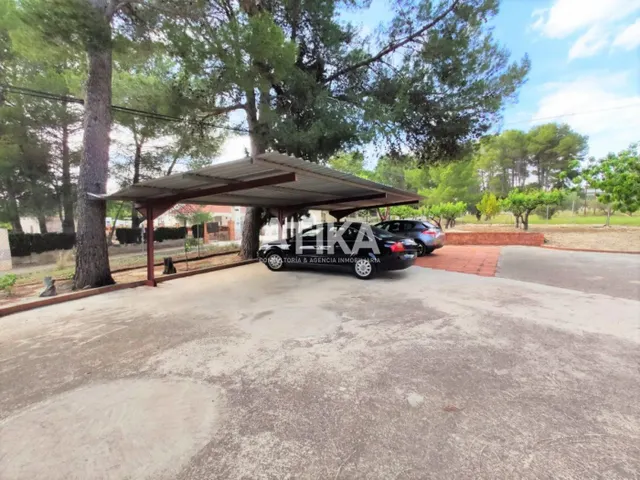 CASA DE CAMPO MUY CERCA DEL CASCO URBANO — 9
