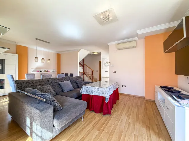 Casa Pareada en Granada capital (Lancha del Genil) — 9