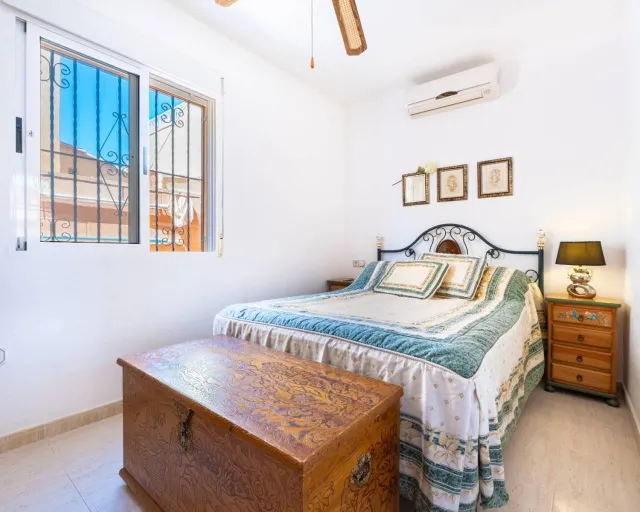 Villa independiente orientada al sur con piscina privada y solárium – Las Chismosas — 11
